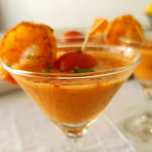 49 GAZPACHO DE TAHINE Y CAMARÓN (Entradas)