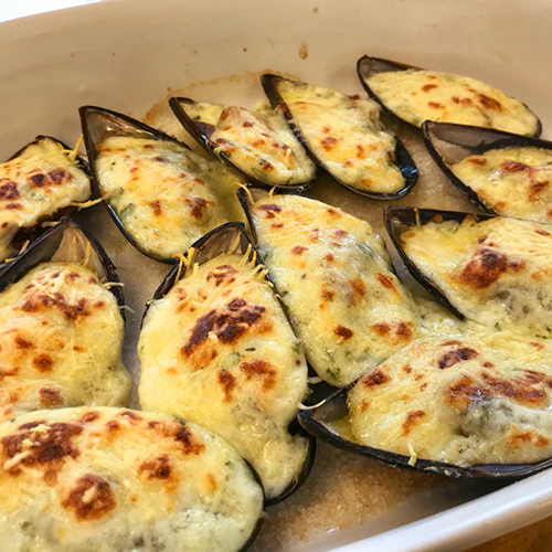 Choritos a la Parmesana ( Aperitivo)