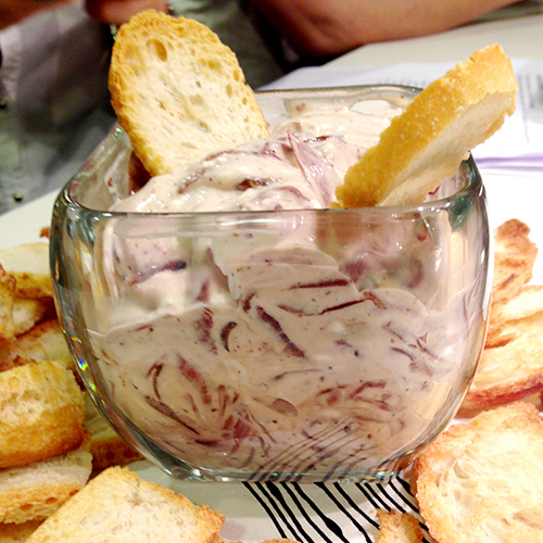 DIP DE CEBOLLA MORADA ACARAMELADA - Club Todos Somos Chef