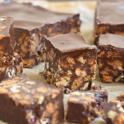 CUADRADOS DE CHOCOLATE Y MANÍ