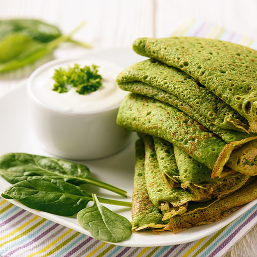 PANQUEQUES CON ESPINACAS A LA CREMA