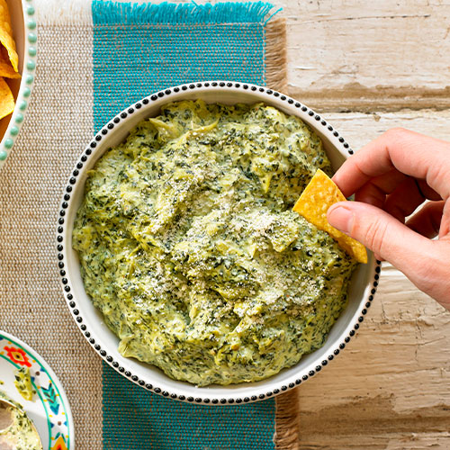 DIP-QUESO-CREMA-ROQUEFORD-NUECES-Y-RUCULA