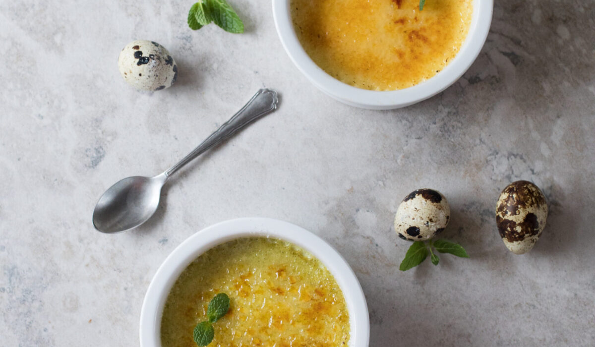 Vanilla,And,Pistachio,Cream,Brulee